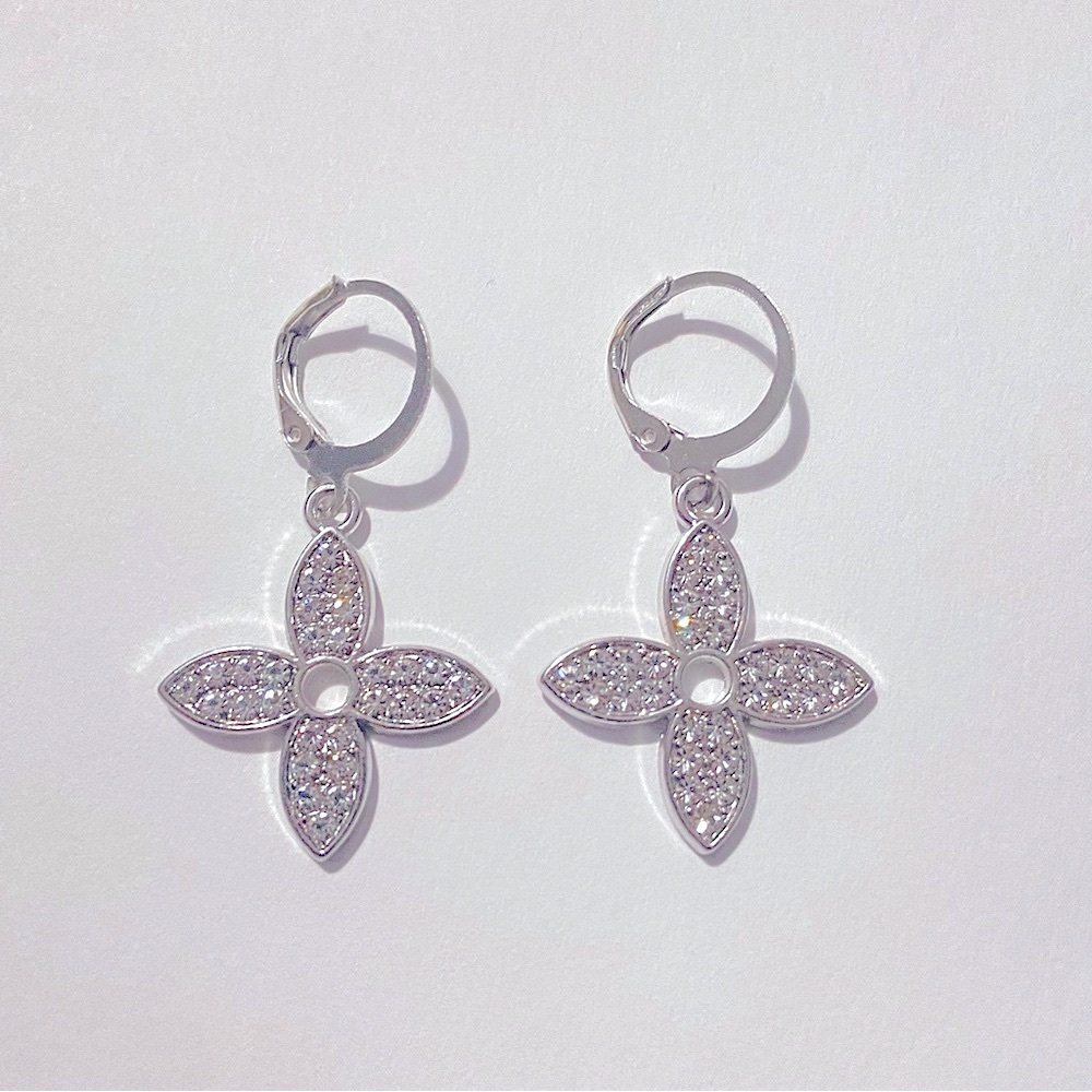 Clover Dangle Earrings Silvertone and Rhinestones - Picture 2 of 3
